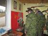 NATO karavīri pateicas par iespēju iepazīt memoriālo muzeju veltītu Mores kaujām.